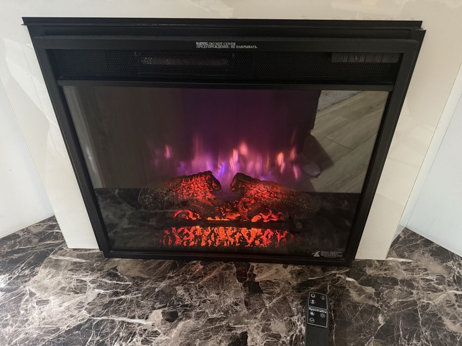 Semineu electric cu telecomanda