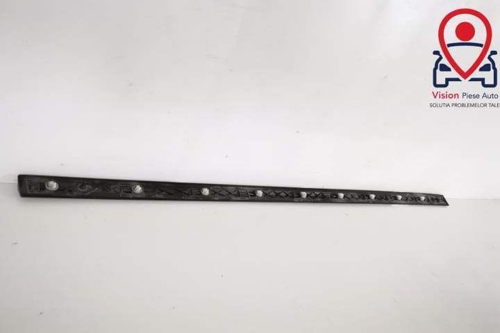 Ornament Usa Geam Dreapta Fata Original In Stare Buna BMW  Seria 7  G1