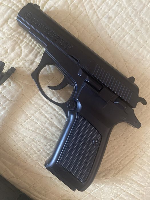 Bricheta PISTOL metalic