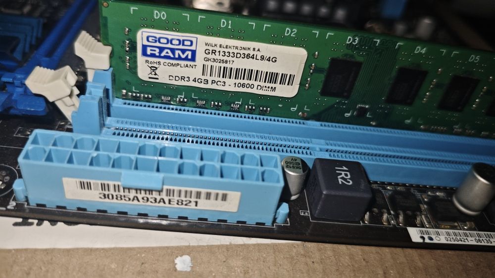 Дънна платка с процесор i5 и рам