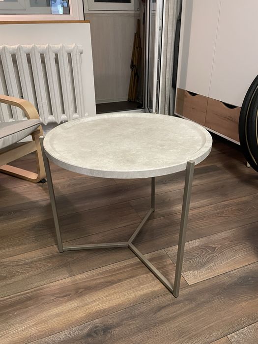 Журнальный столик