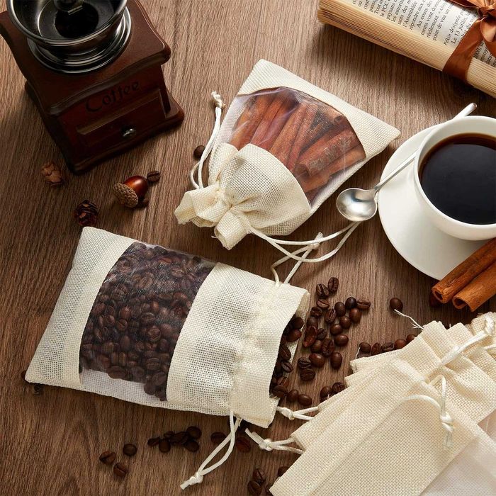 Подаръчни торбички от чул от ленена органза с шнур за сувенири