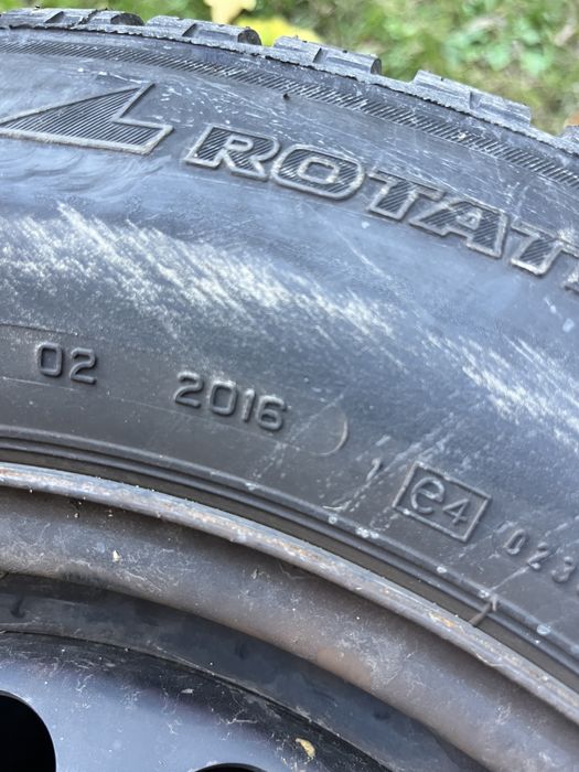 Jante otel vw 5x112 + anvelope de iarna 195/65/R15 + capace originale