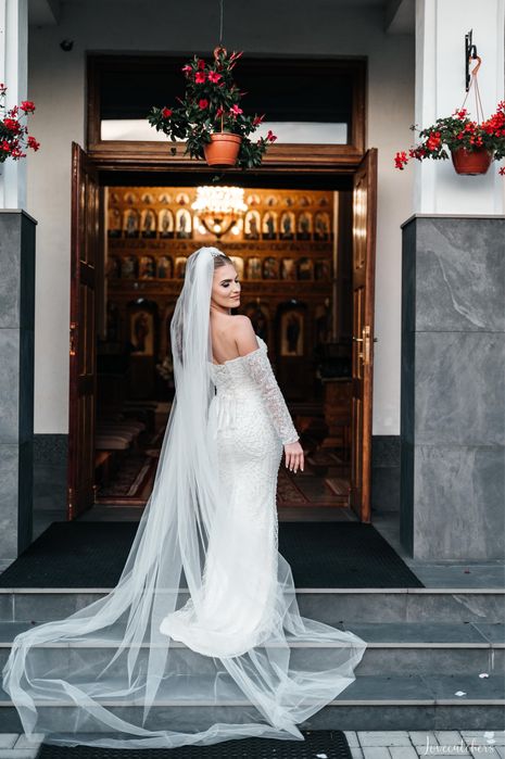 Vând rochie de mireasă, model spectaculos