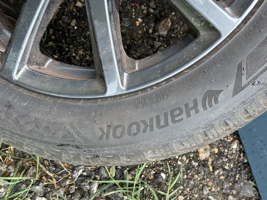 215 50 17 Hankook Зимни