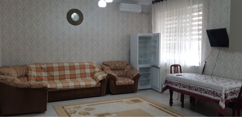Ковер размер 3/4,коричневого цвета,отличное качество и состояние