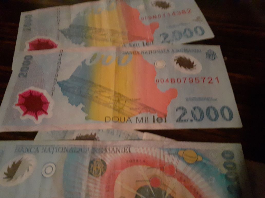 Bancnote de 1000  si 2000 lei