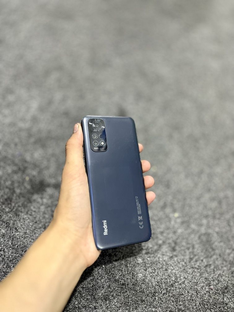 Redmi note 11  sotiladi