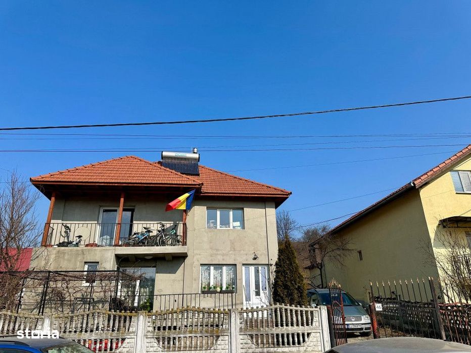 Casa 6 camere , 984 mp teren in Livada .