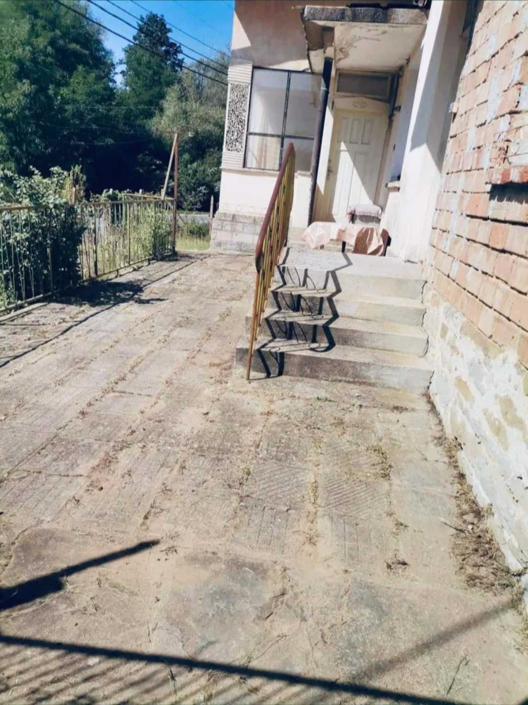 Къща в село Белица