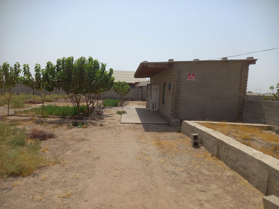 Uy sotiladi 2xona 9sotixli xovli