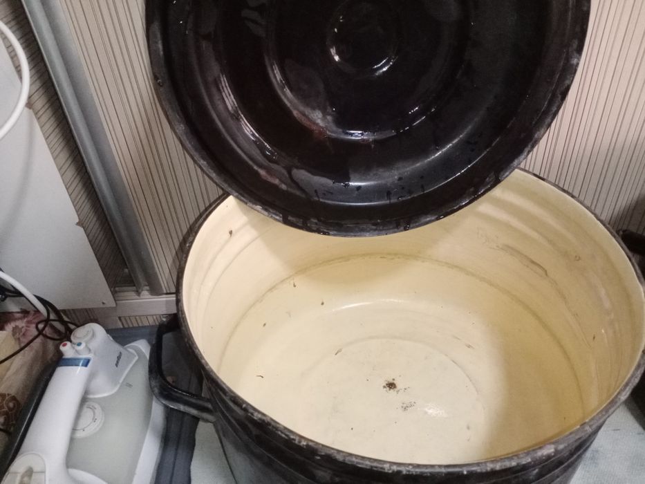 Кастрюля эмалированная на 20 литров