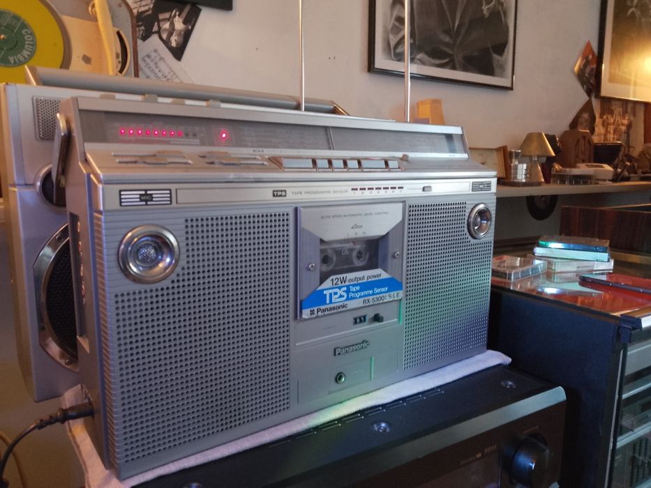 Pick up/ Panasonic RX 5300LS/Boombox