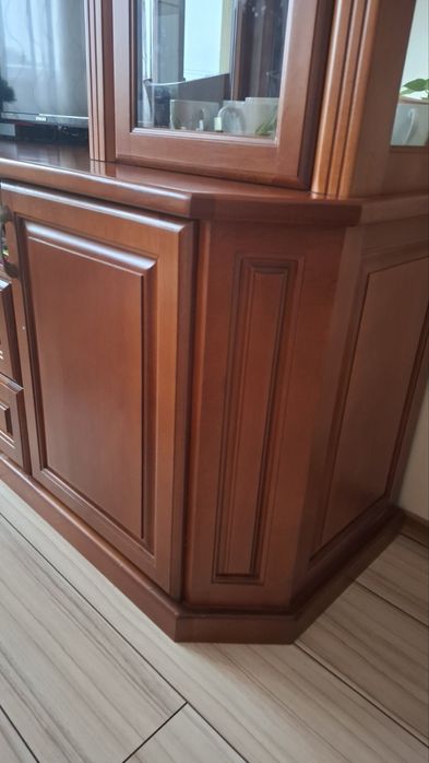 Трапезария с маса и 6 стола