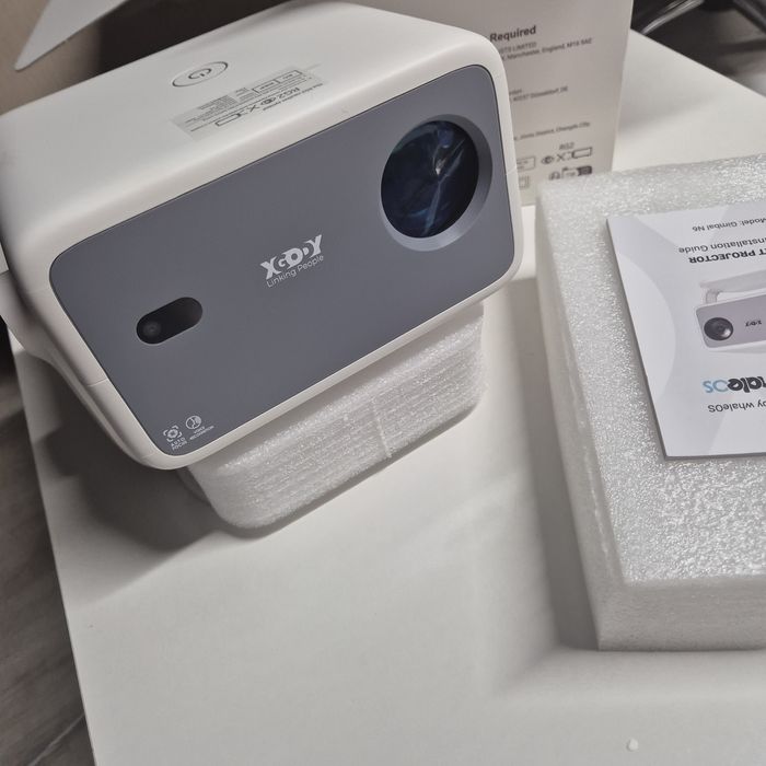 Smart Проектор с вграден Android и проложения 600 
5 звезди от 1 отзив