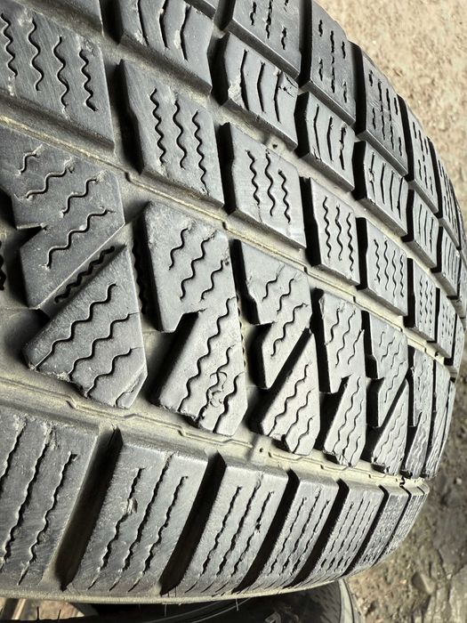 2x Anvelope Iarna 235/65 r17 - Kumho Winter Craft WS71 SUV