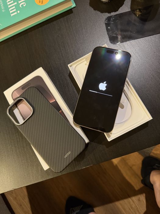 Iphone 16Pro 128 gb Desert Titanium Baterie 92%