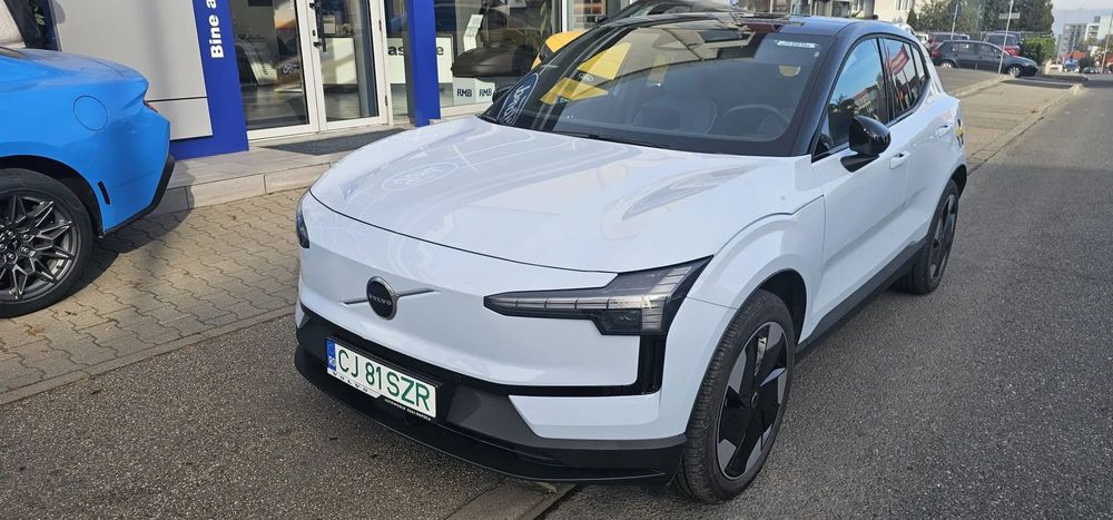 Volvo EX30 Volvo XC30 Single Motor Extended Range Plus