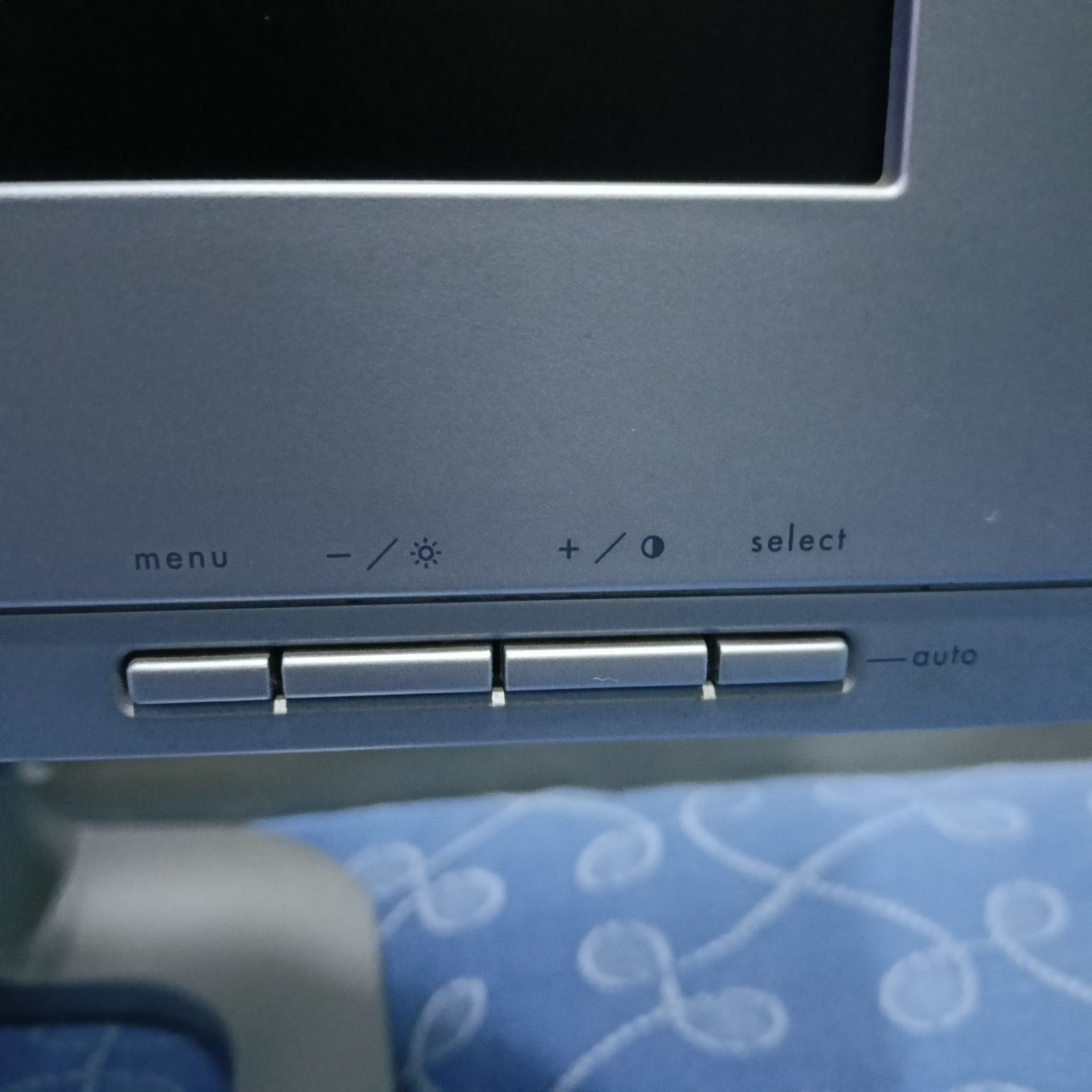 Монитор hp pavilion F 1703
