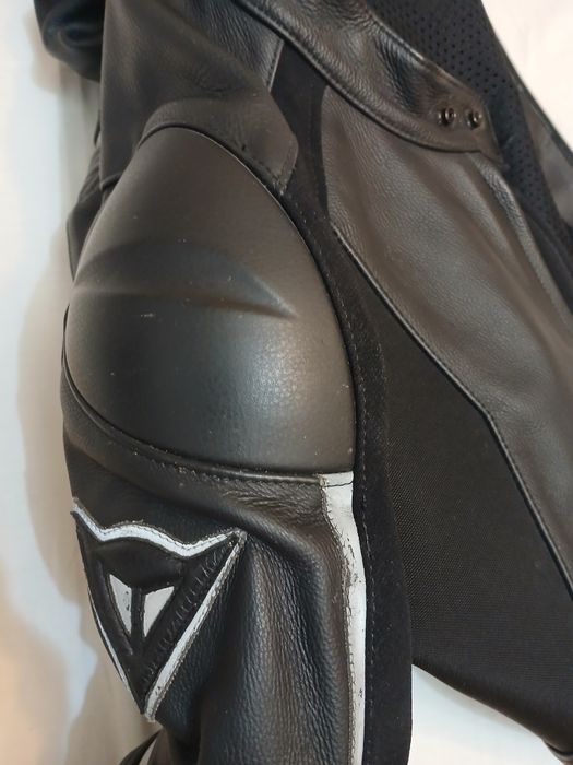 Costum piele Dainese