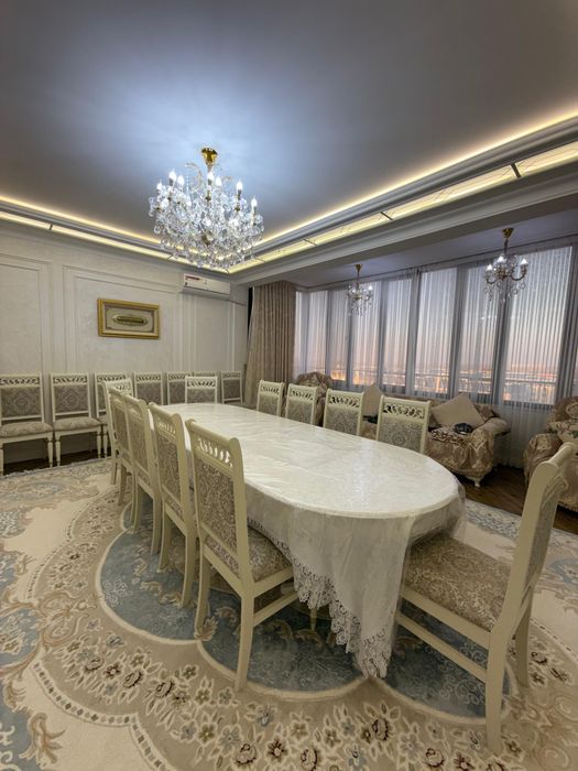 Стол и стулья , для гостинной