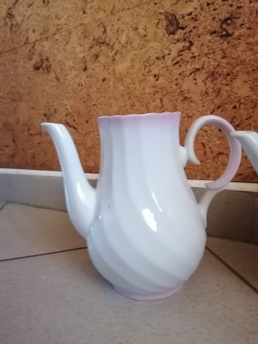 Български порцелан, кана, чайник, изида