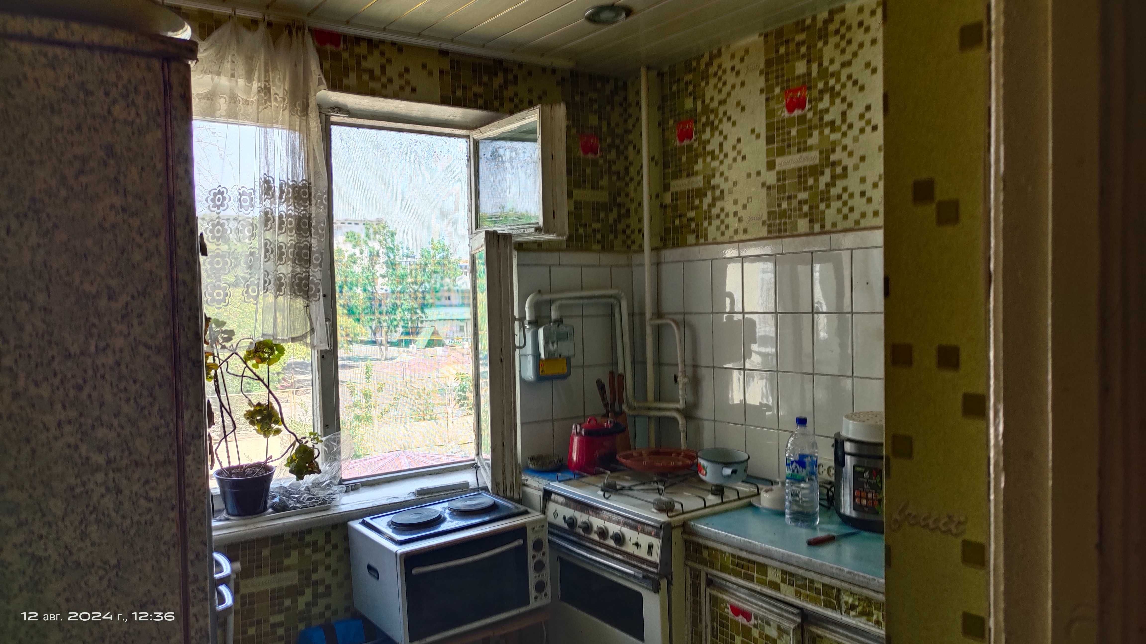 Продаётся квартира в 6-й микрорайоне, Квартира сотилади 6 кичик нохия