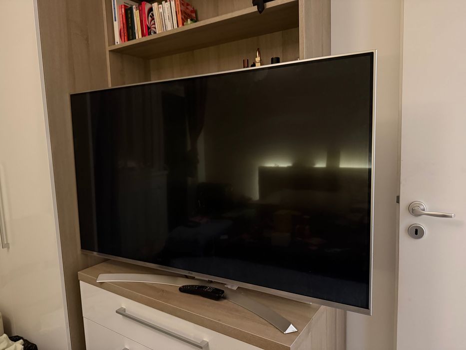 Televizor LG 55 inch sunt OK,imagine lipsă  pentru piese sau reparație