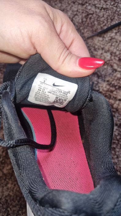 Adidasi Nike 35,5
