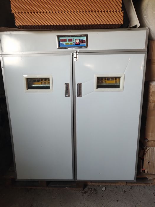 Vand incubator oua