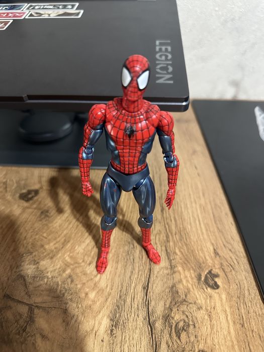 Фигурка Человека паука от Mafex