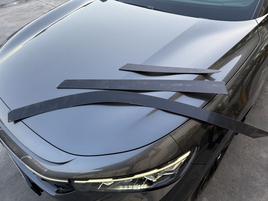 Продаются ветровики для Voyah free