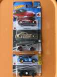 Pachet 5 Modele Hot Wheels Basic Bundle 35
