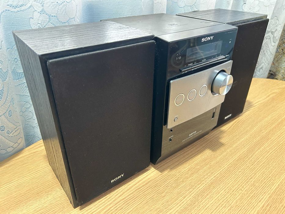 Mini-combina SONY cu USB si CD Mp3