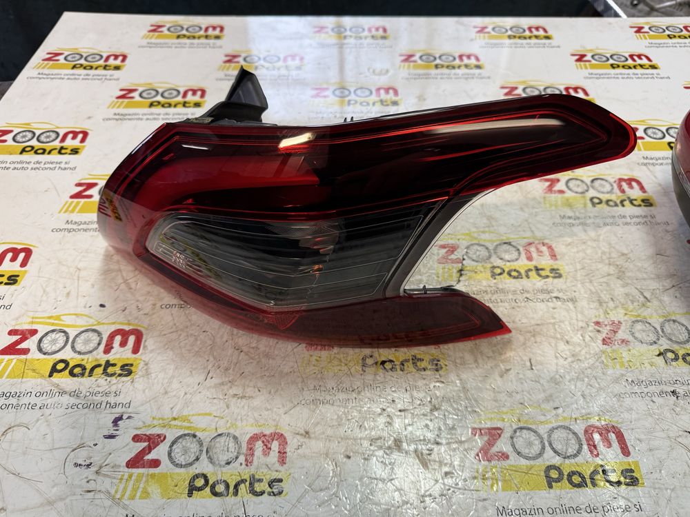 Lampa stop spate dreapta pe aripa Peugeot 308 hatcback2014-2021