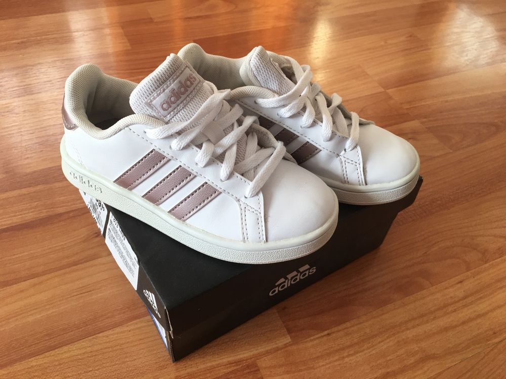 Adidasi/Sneakers copii(baieti/fete)ADIDAS marime 28