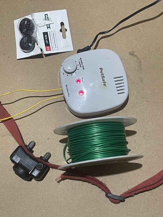 Zgarda / Perimetru electronic Petsafe