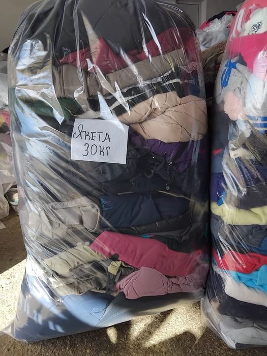 Дрехи втора употреба на едро