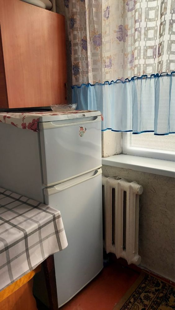 Продается полноценная 1 ком кв, 4 мкр 15 дом