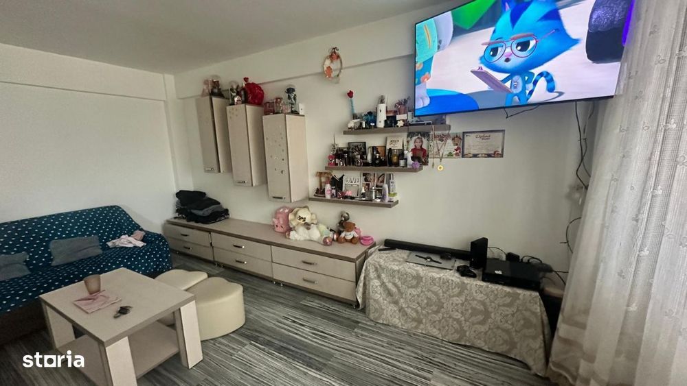 Vand 3Camere 75mp in Complexul Fiald Barati-Magura