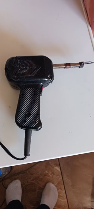 Vind ciocan de lipit romanesc