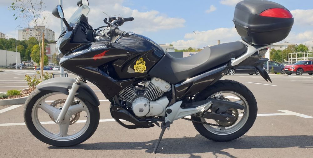 Varadero XL125V 16 ani