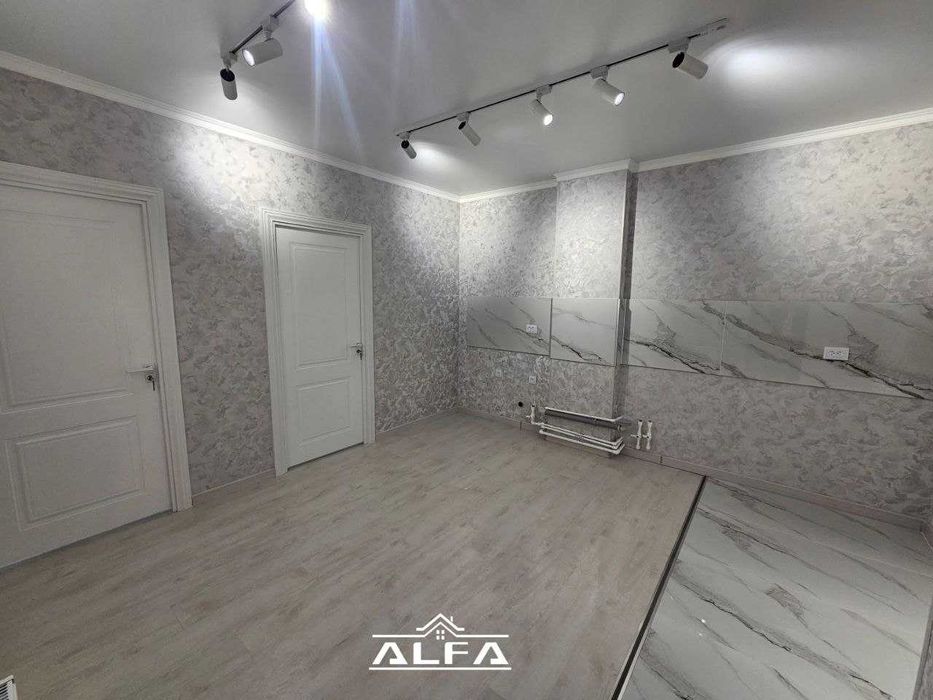 Buxoroda kvartira uy xonadon sotiladi 2 xonali qilingan 55m² 7-qavat.