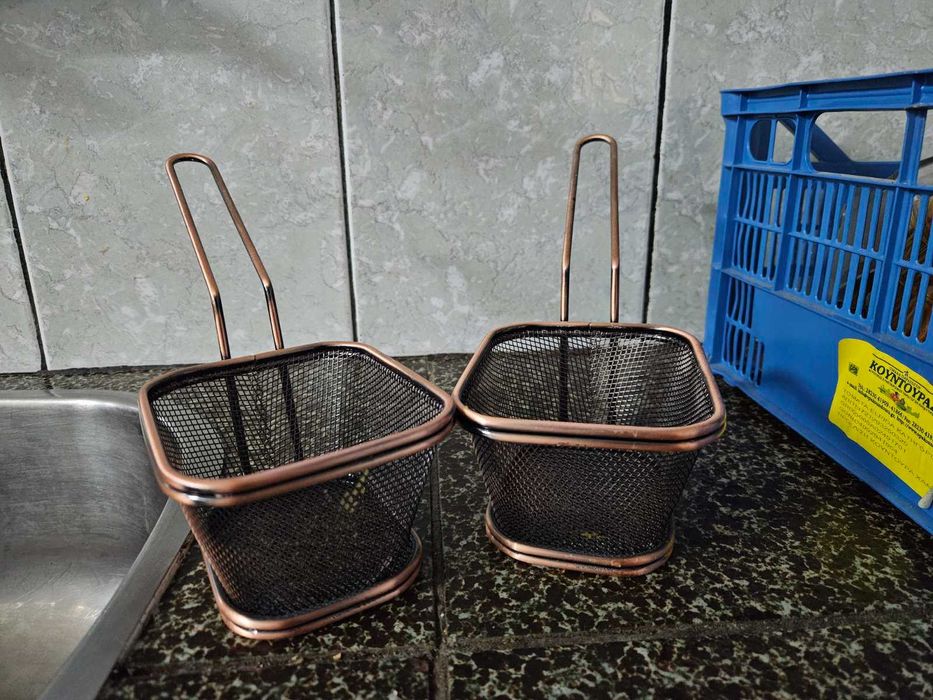 Малка кошничка за пържени картофки