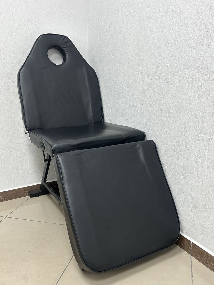 Продам кушетку новую