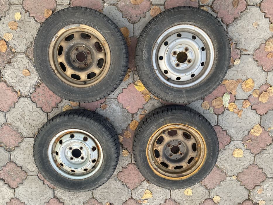 Диски с зимними шинами 175/70 13R