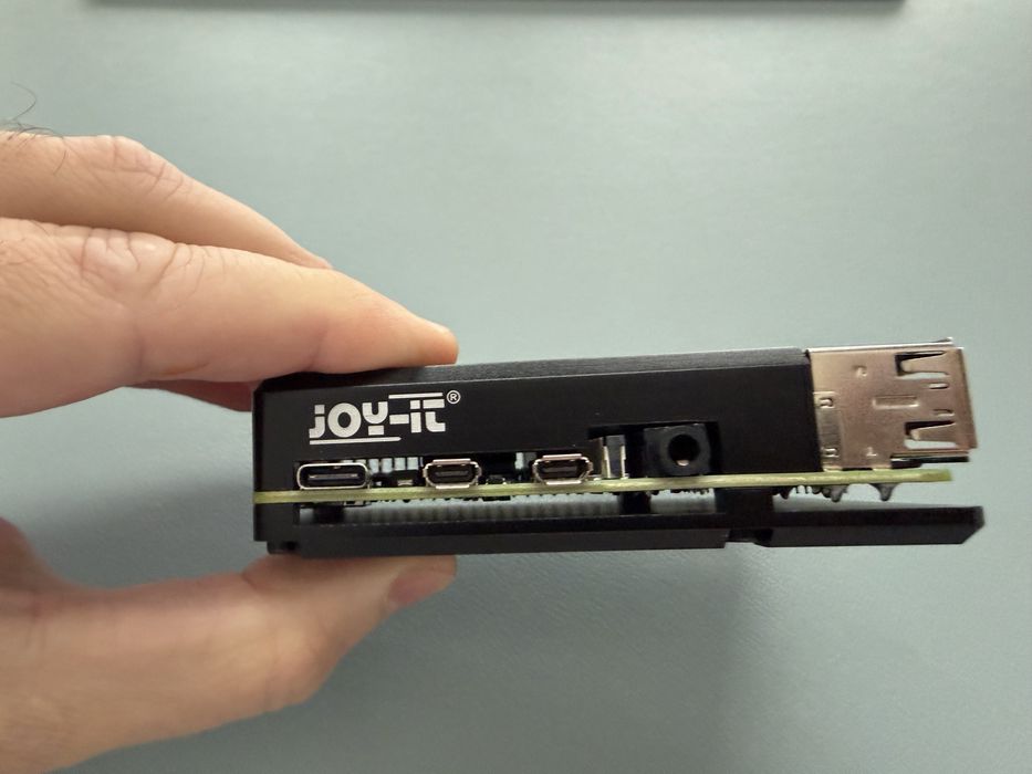 Raspberry pi 4 model b 4gb + carcasa si incarcator original