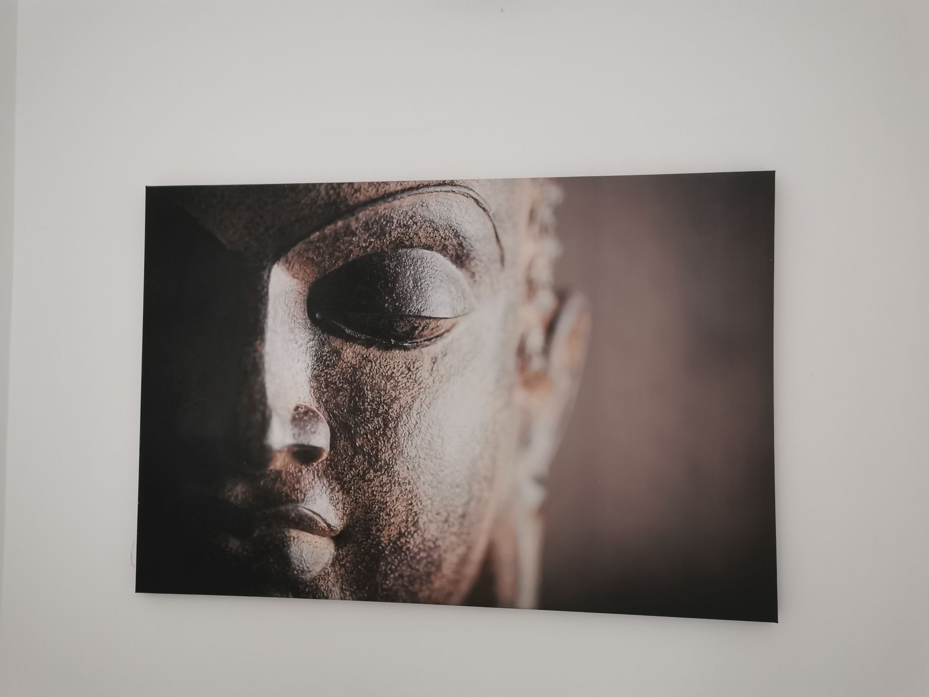 Tablou Buddha luminos in intuneric