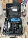 Pistol cuie beton NOU cu 5000 de cuie si gazul aferent