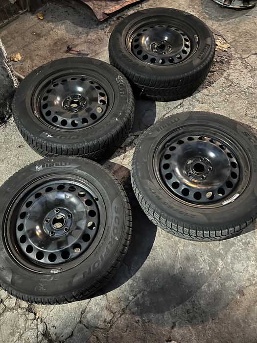 Зимни гуми Pireli 215/65/17 подходящи за SUV